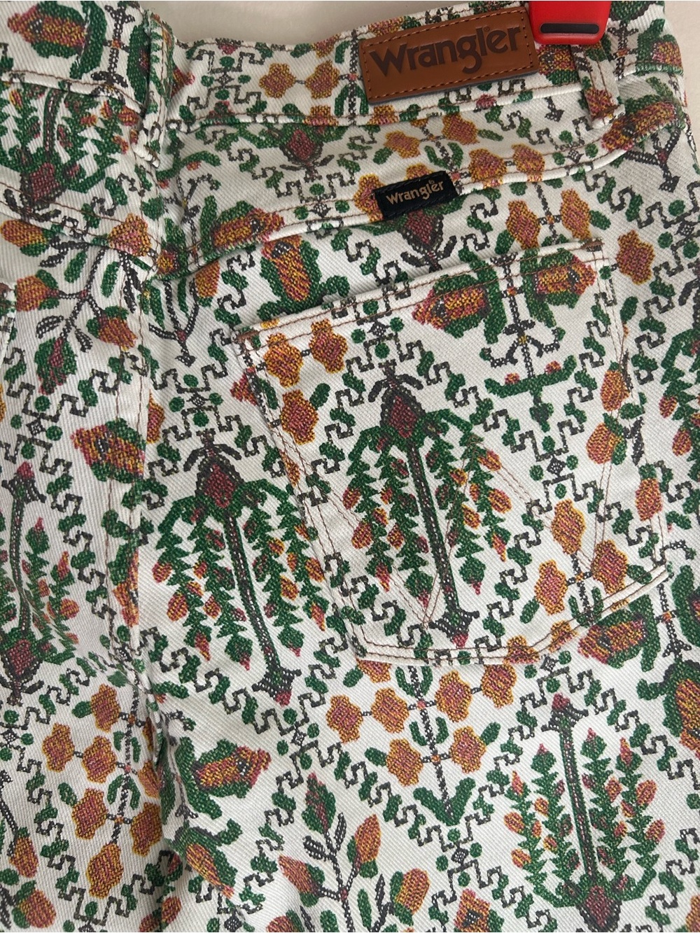 Wrangler White Pants with Green and Tan Floral Print - Picture 7 of 8